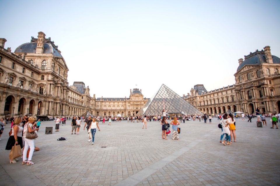 Mona Lisa & Louvre Masterpieces Tour with Reserved Access - Your Guided Route: How You See the Right Masterpieces