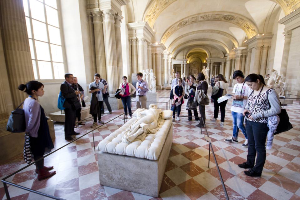 Mona Lisa & Louvre Masterpieces Tour with Reserved Access - The Classical Collection Stops: Venus de Milo and Winged Victory