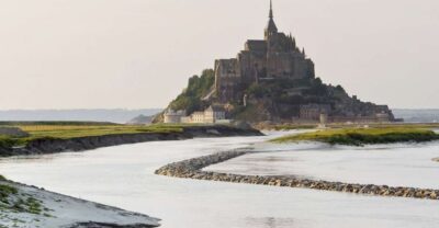 Mont Saint-Michel & Chateaux Country 3-Day Tour from Paris - Mont Saint-Michel Abbey on the Summit: What Makes It Special
