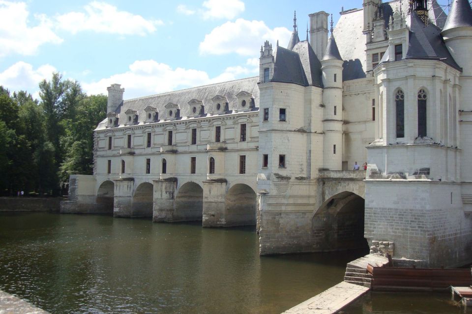 Mont Saint-Michel & Chateaux Country 3-Day Tour from Paris - Château Country by Design: Langeais, Clos-Lucé, and Villandry