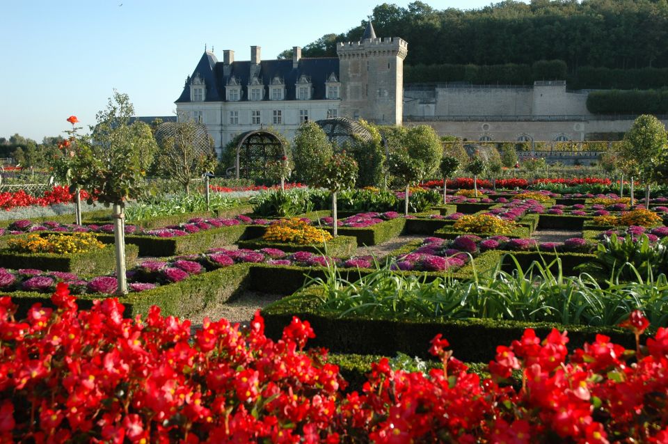Mont Saint-Michel & Chateaux Country 3-Day Tour from Paris - Lodging, Meals, and Hotel Logistics That Reduce Headaches