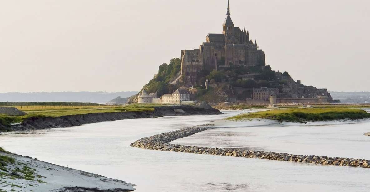 Mont Saint-Michel & Chateaux Country 3-Day Tour from Paris - Mont Saint-Michel Abbey on the Summit: What Makes It Special