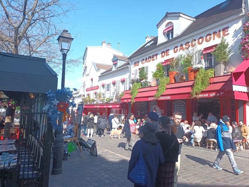Montmartre: Guided Tour for Kids and Families - Price and value: $69 for 150 minutes of kids-first planning