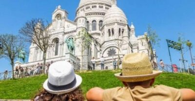 Montmartre: Guided Tour for Kids and Families - Meeting at Anvers: a simple start that reduces stress