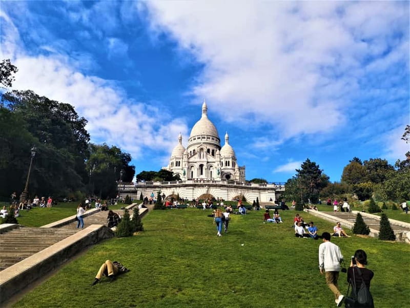 Montmartre : private family tour - Montmartre in 2 hours, without the chaos