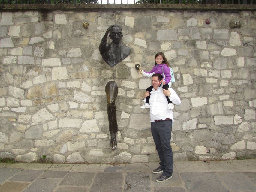 Montmartre: Private Treasure Hunt for Families and Kids - Starting at Anvers: the hunt begins with booklets, not maps