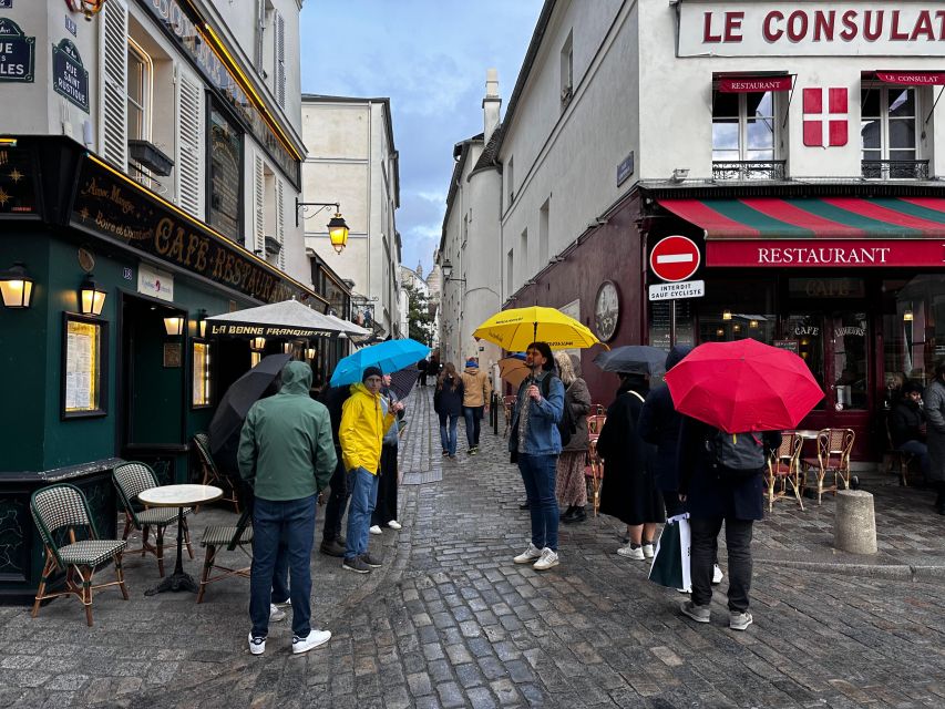 Montmartre Walking Tour in English - Vineyards and the Oldest Cabaret: From Day Crops to Night Shows