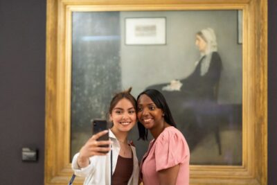 Musée d’Orsay Skip-the-Line Tour with Expert Guide - The value of an expert guide (especially with headsets)
