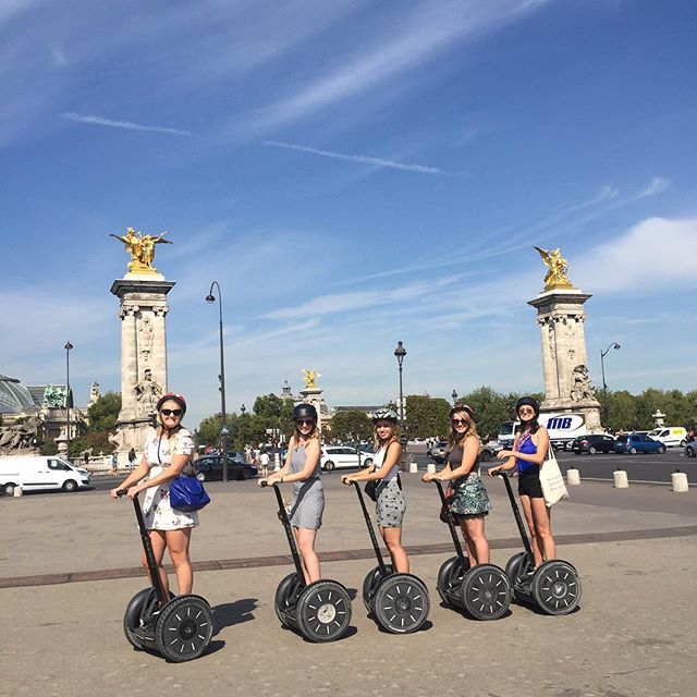 Paris: 1.5-Hour Private Segway Tour - Champs-Élysées, Place de la Concorde, and the Louvre Area: Speed with Photo Structure