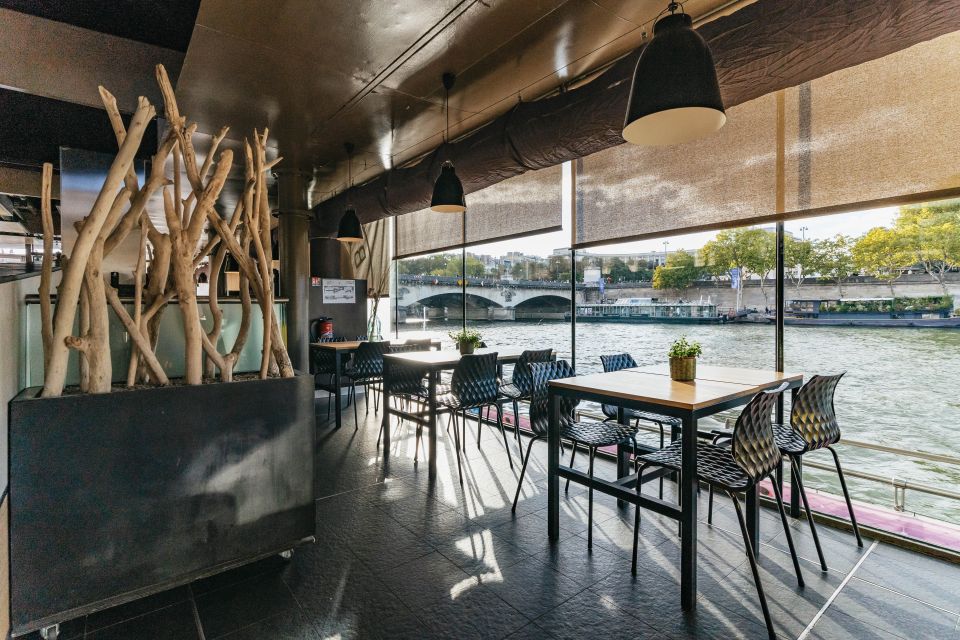 Paris: 1-Hour Sightseeing Cruise and 3-Course Bistro Dinner - Price and value: is $76 worth it near the Eiffel Tower?