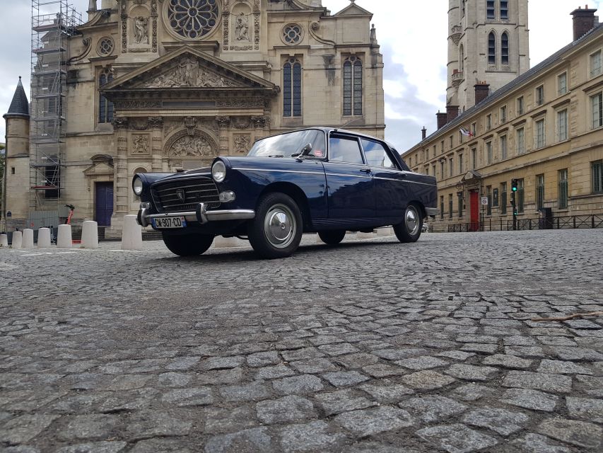 Paris: 1-Hour Tour in a Vintage Car - Île Saint-Louis: the calm contrast at the end