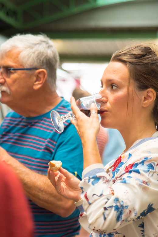 Paris: 2-Hour Aligre Market Walking Food Tour & Tasting - The wining and sharing: your complimentary glass and closing platter