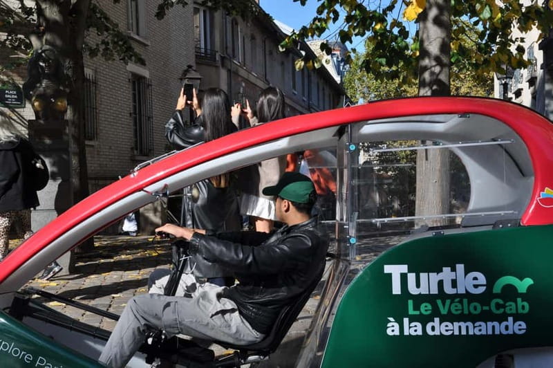Paris: 2 hours Emily Tour in a Private Rickshaw bike - Green transport that still covers real distance
