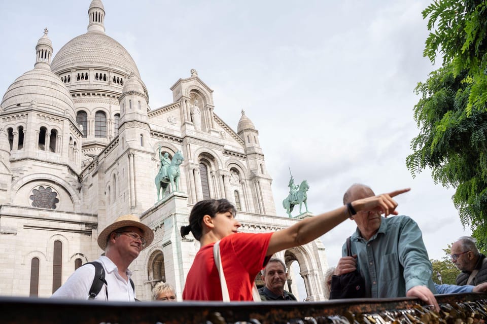 Paris: A Solo Wander Through Hidden Gems of Montmartre - Moulin Rouge area to the Wall of Love: independence, but make it romantic