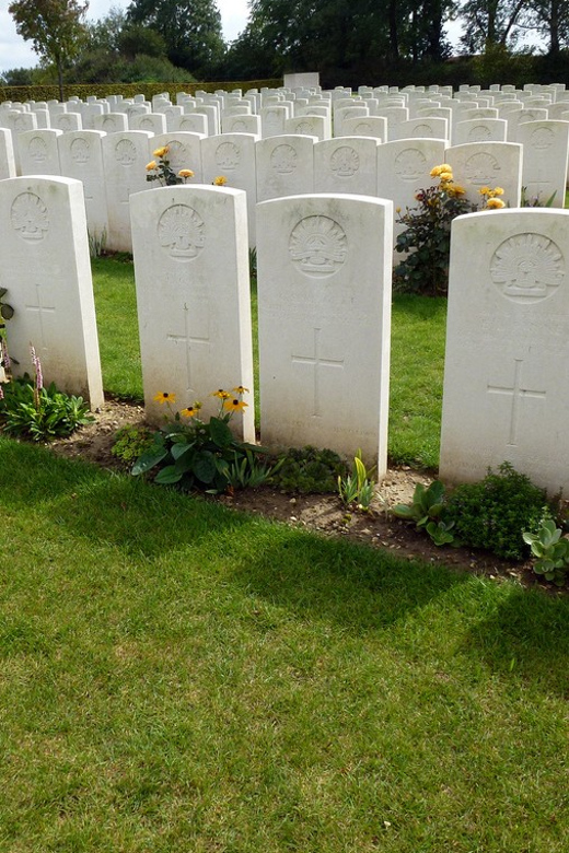 Paris: Anzac Day Day Tour to Villers Bretonneux - Why Villers-Bretonneux Matters on Anzac Day