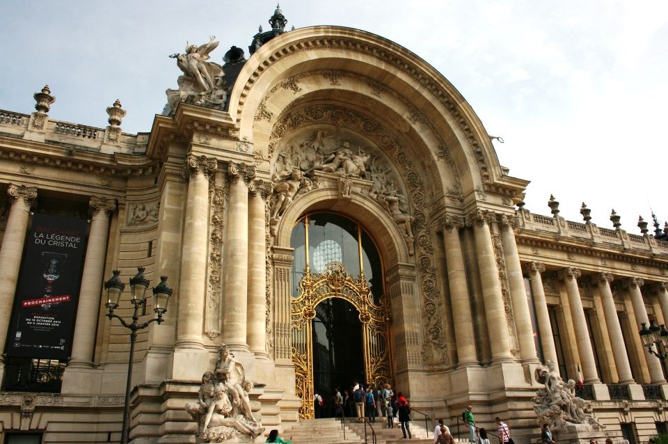 Paris: Arc de Triomphe Entry and Walking Tour - Should you book this Arc de Triomphe + Champs-Élysées tour?