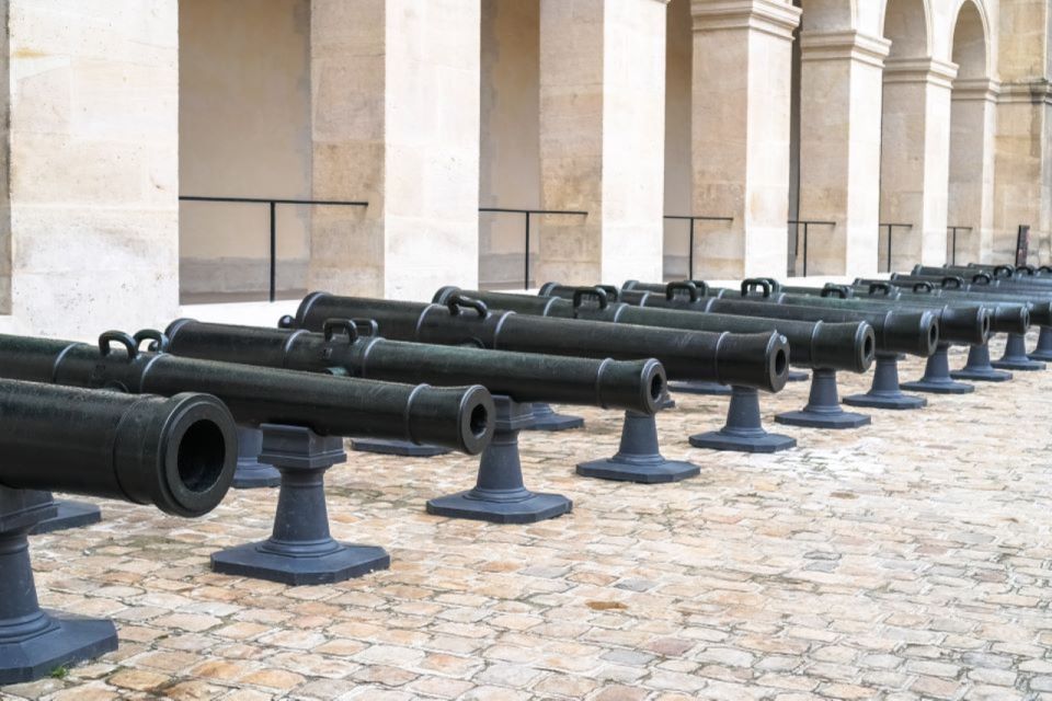Paris: Army Museum Ticket and Seine River Cruise Combo - Who should book this and who should think twice