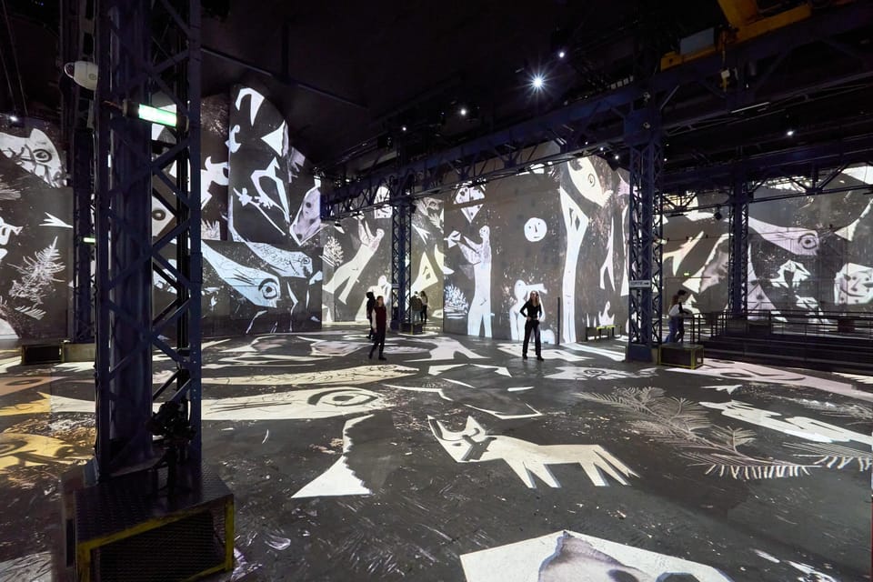 Paris : Atelier des Lumières admission ticket - Picasso, art in motion: from bullring color to Guernica force