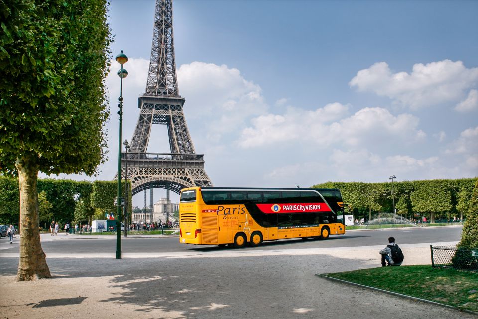 Paris: Audio-Guided Bus Tour & Seine River Cruise - Audio headsets and language options: a great idea with one seat-based reality