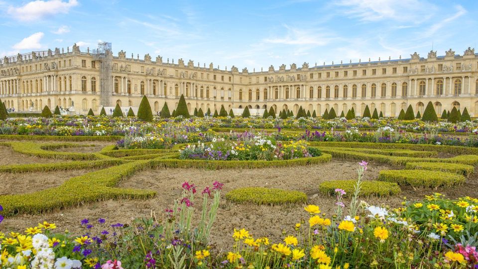Paris Audioguide - TravelMate app for your smartphone - How a smartphone audioguide makes Paris feel controllable