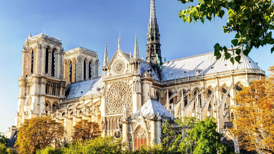 Paris Audioguide - TravelMate app for your smartphone - The Versailles segment: a different kind of day trip inside the same guide