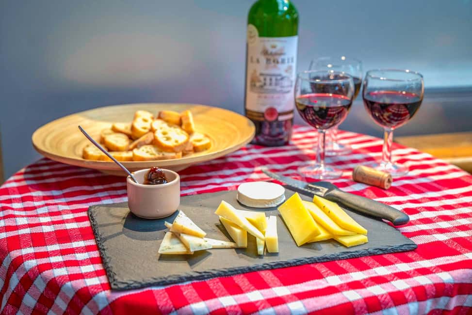 Paris: Authentic Food & Wine Tasting Tour in Le Marais - Le Marais is the right stage for a food-and-wine tour