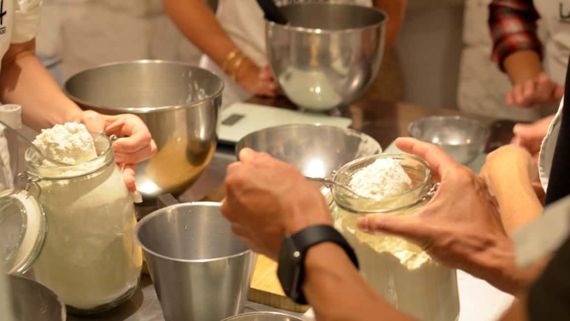 Paris: Baguette and French Breads Class - Small group dynamics: pairs, help, and what to expect from the teaching style