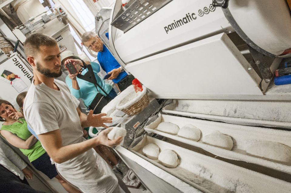 Paris Bakery Tour - How a classic baguette gets made (mix to oven)
