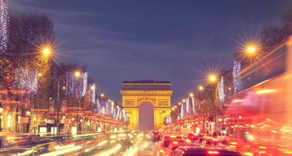 Paris: Bastille Day Special Evening Cruise - Who should book this and who should skip it
