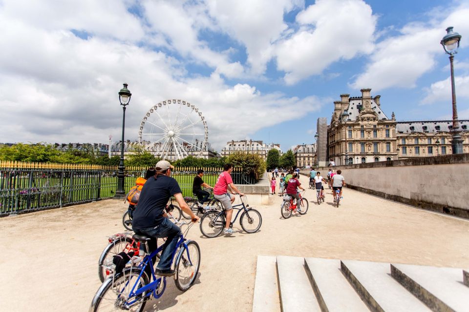 Paris Bike Tour: Eiffel Tower, Place de la Concorde & More - Place de la Concorde: history at a major crossroads