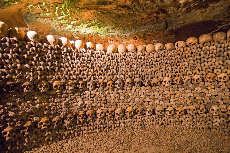 Paris: Catacombs Entry & Seine River Cruise with Audio Guide - Catacombs Entry with Timed Access: What the Start Feels Like