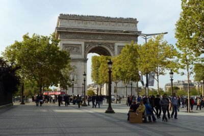 Paris Champs-Élysées 2-Hour Private Walking Tour - Hôtel de Crillon, Petit Palais, and the Museum Shift