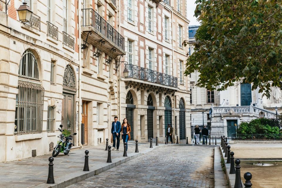 Paris: Charming Nooks and Crannies Bike Tour - Bastille area and the prison story: why the streets feel dramatic