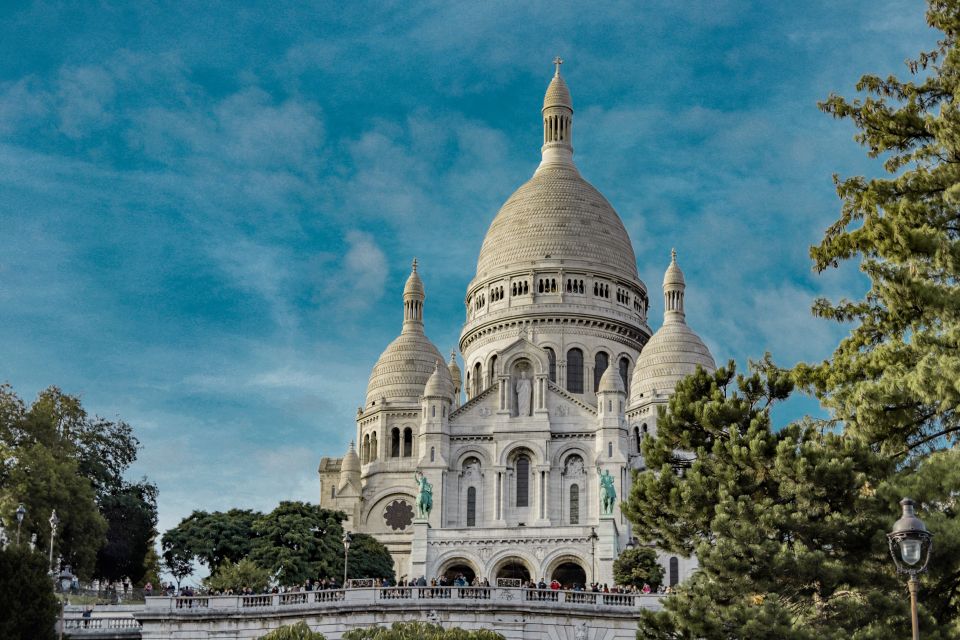 Paris: Charms of Montmartre Guided Walking Tour - Quick hits you’ll feel on this tour