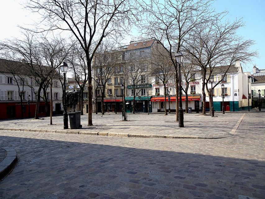 Paris: Charms of Montmartre Guided Walking Tour - What the tour is really like on the ground
