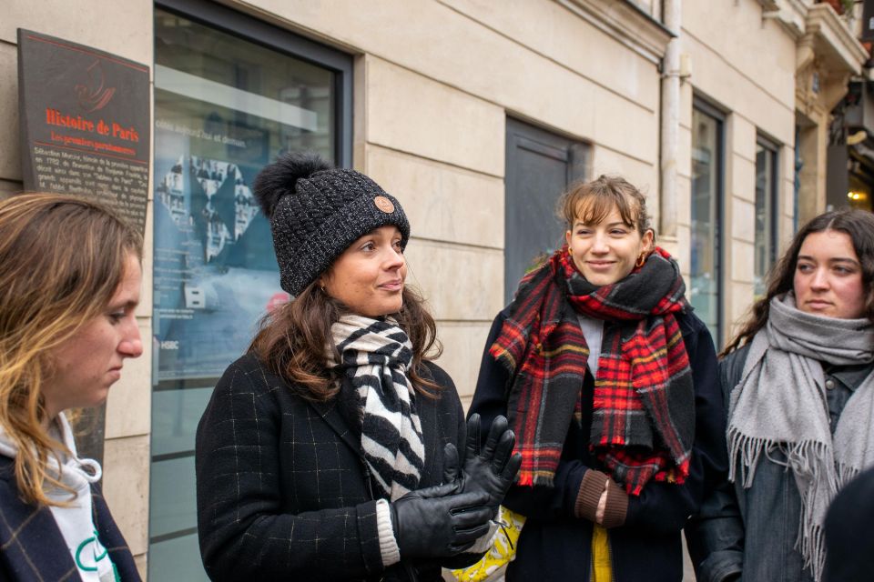 Paris Christmas Lights Walking Tour with Local Guide - Entering the Holiday Glow with a Small Local Group