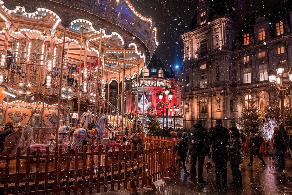 Paris: Christmas Market Guided at Notre Dame & Food Tasting - Your Holiday Tasting Stops: Pastries, Mulled Wine, Cheese