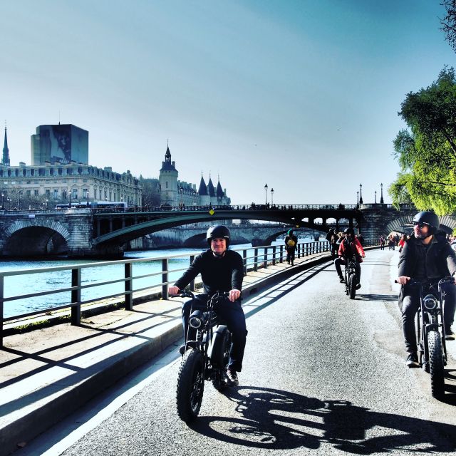 Paris: City Highlights Private Electric Bike Tour with video - Notre-Dame area: big views, controlled traffic moments