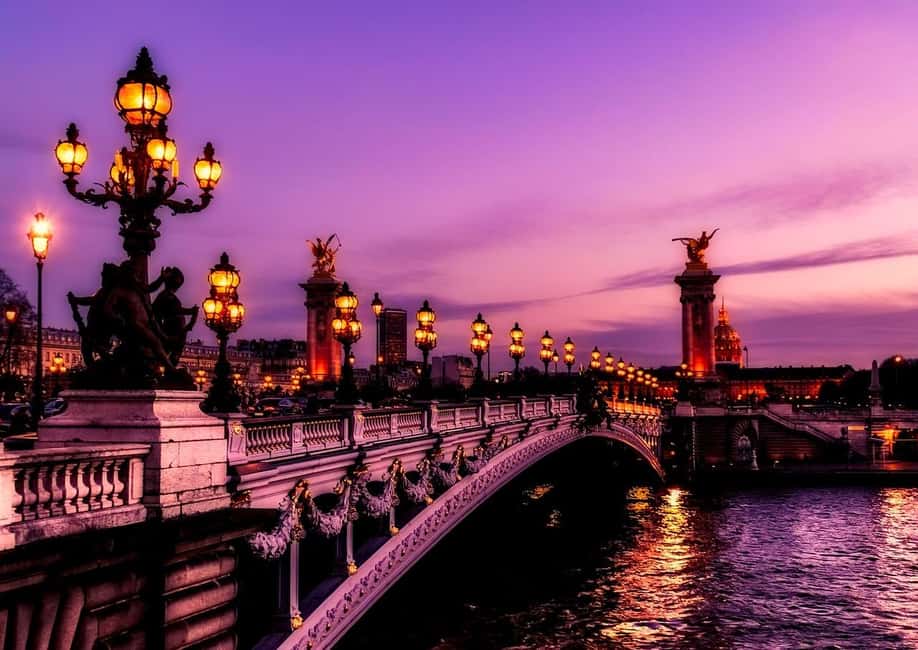 Paris: City of Lights Walk + Seine River Cruise - Down the Champs-Élysées: Christmas lights as a moving backdrop