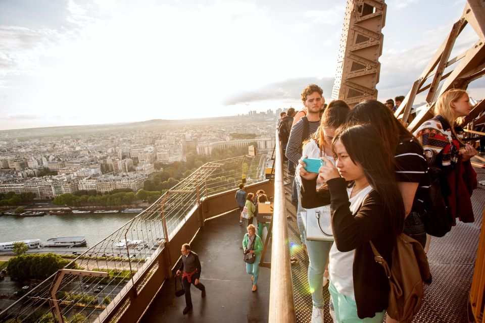 Paris: City Tour by Bus with Eiffel Tower & Optional Summit - Value for $113: is it worth it for what you get?