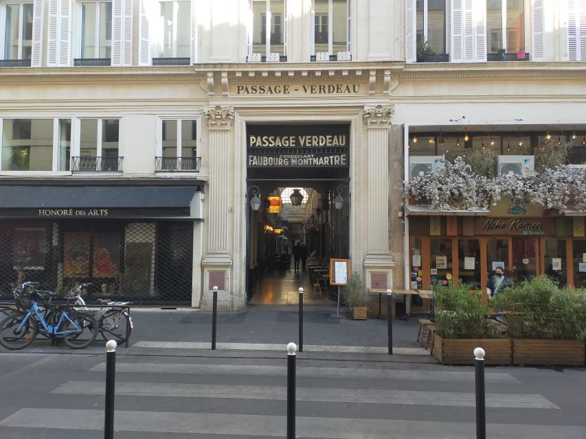 Paris: Covered Passages Walking Tour - Passage Choiseul: Sunlight, Floor Details, and Photo-Friendly Windows