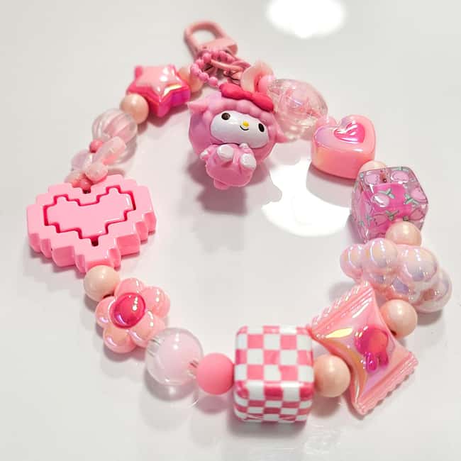 Paris: Create your phone strap, bag or keychain - Key things to know before you go