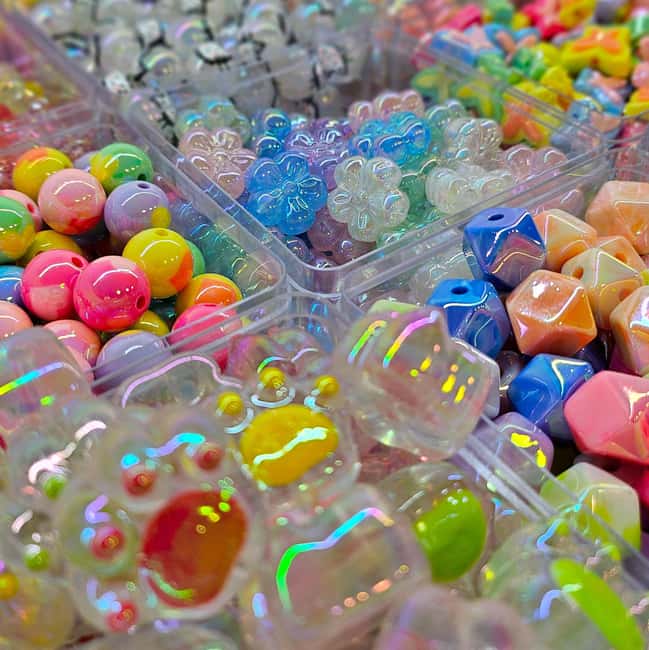 Paris: Create your phone strap, bag or keychain - Who This Workshop Fits Best