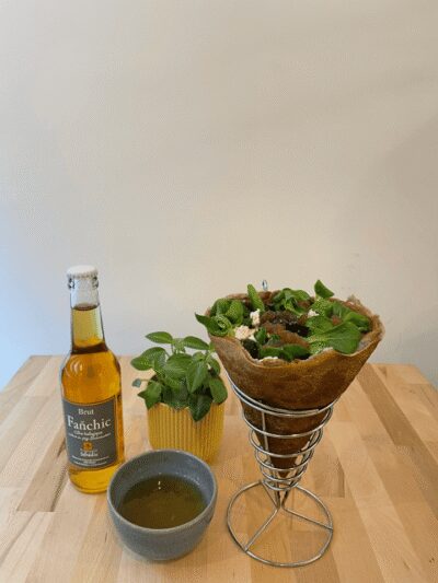Paris: Crepes and cider tasting Experience - The galette: where organic flour matters on the fork