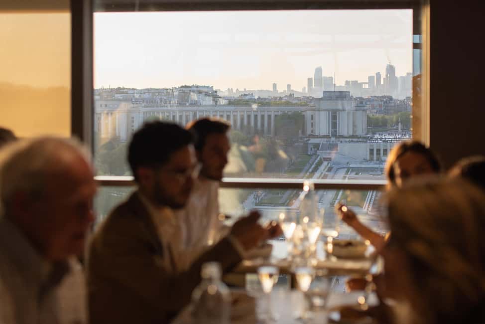 Paris: Early Dinner at Madame Brasserie in the Eiffel Tower - Your start time: how the Eiffel Tower meal actually works