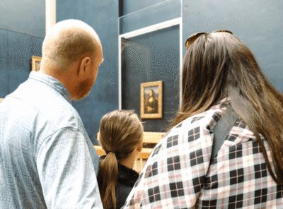 Paris: Early Morning Louvre Private Guided Tour with Pickup - Choosing Basic, Comfort, or Luxury: the real tradeoffs