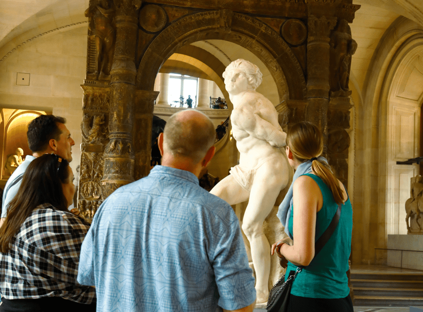 Paris: Early Morning Louvre Private Guided Tour with Pickup - La Joconde (Mona Lisa): why the guide time matters most