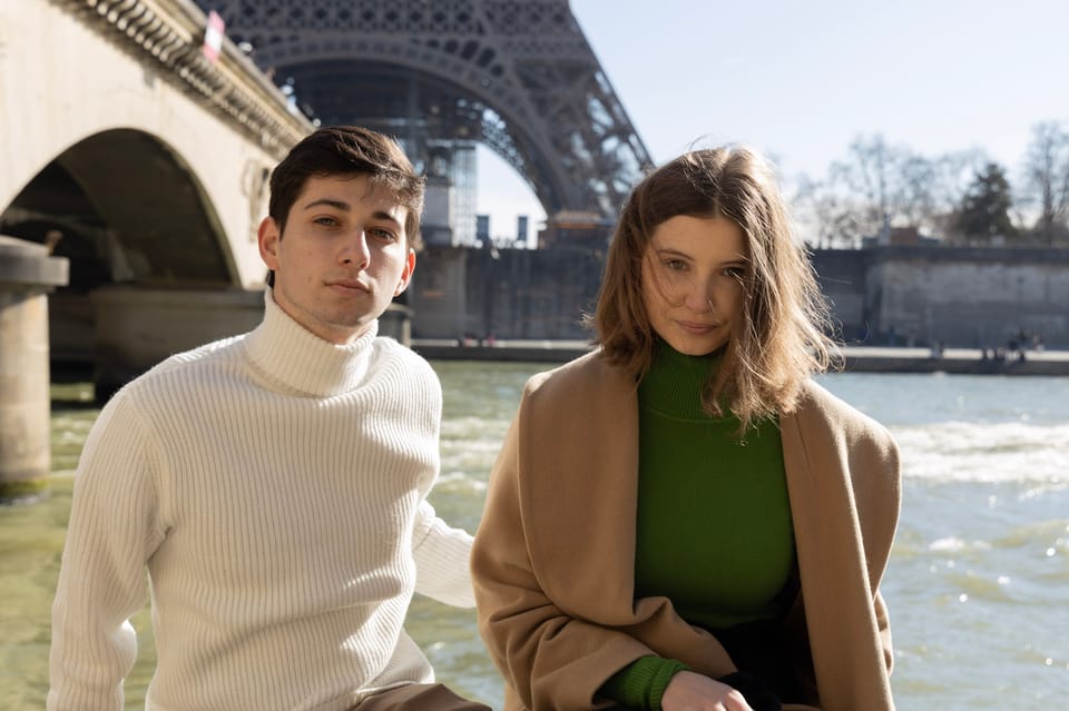 Paris: Eiffel Area Private Photoshoot - What to Bring, What to Wear, and How to Stay Comfortable