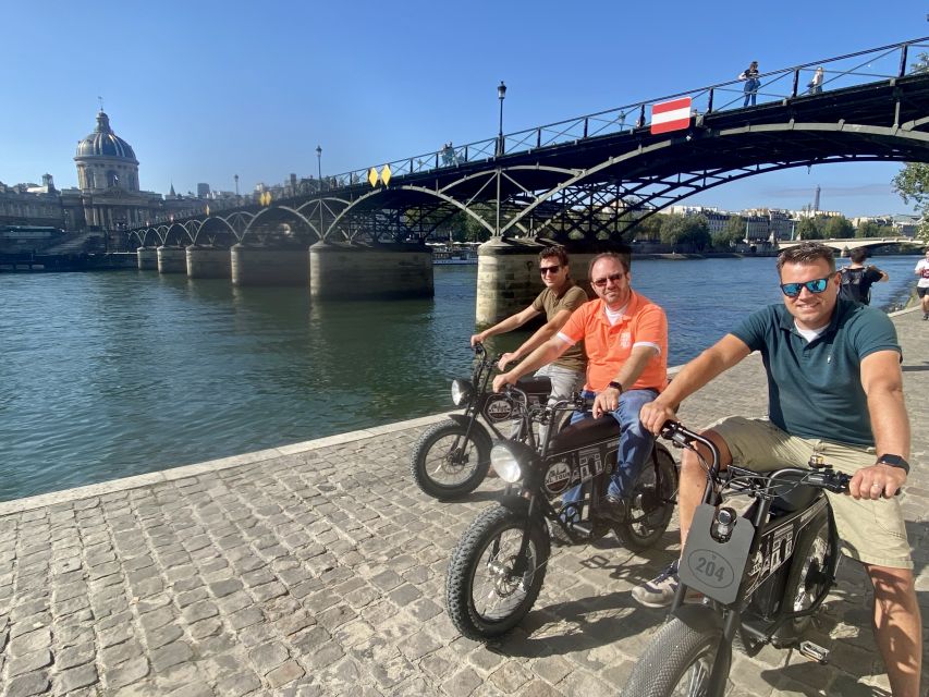 Paris: Eiffel Tower and Notre Dame Night Tour by E-Bike - E-bike Paris at night: why this format just works