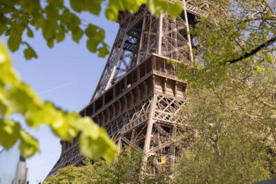 Paris: Eiffel Tower Dining, Gustave Menu at Madame Brasserie - Priority Lift and the First-Floor Experience